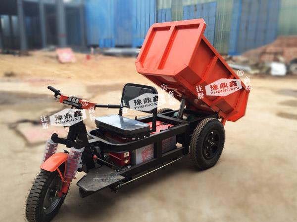 06电动三轮工程自卸车图片.jpg